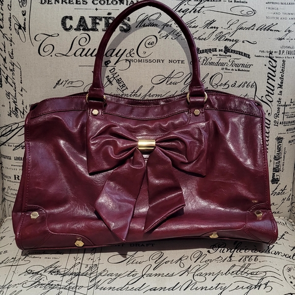 Elegant Burgundy Bow Tote Bag - Picture 2 of 4